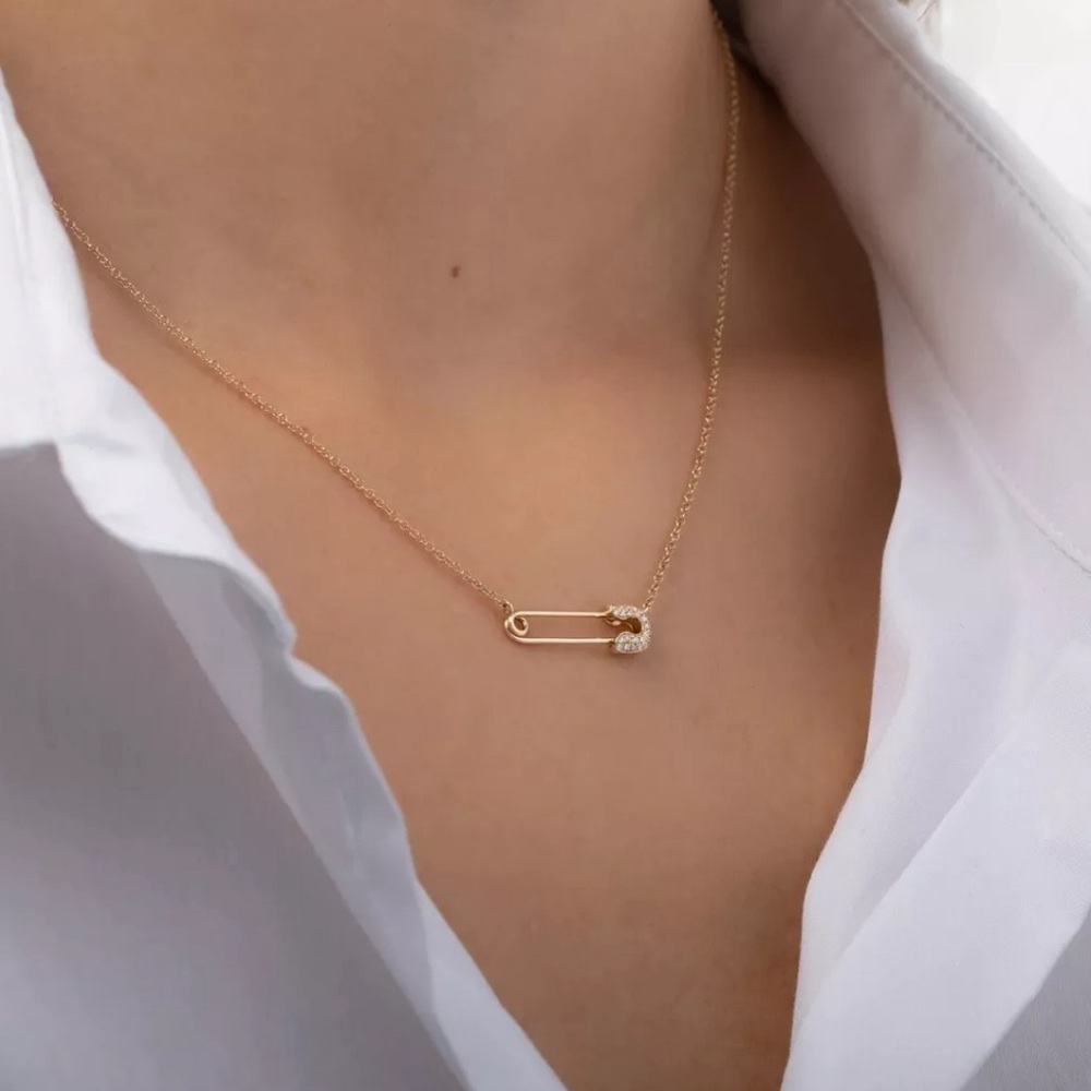 Zoe Lev Safety Pin necklace - Picture 3 of 4